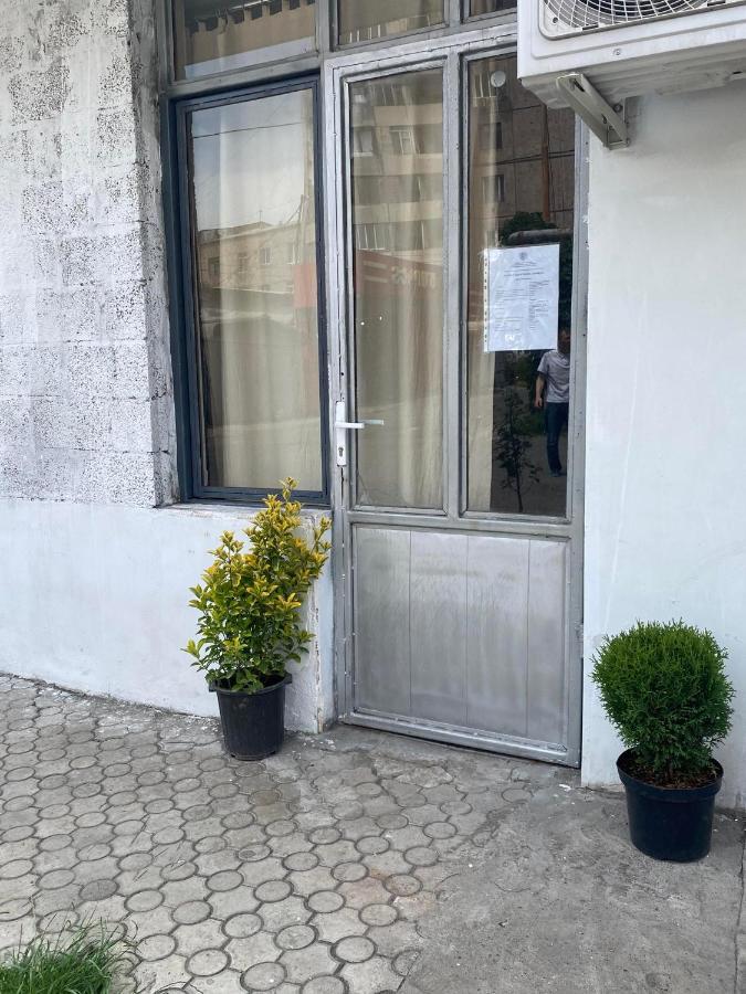 Vahe'S Corner House Hotel Yerevan Exterior photo